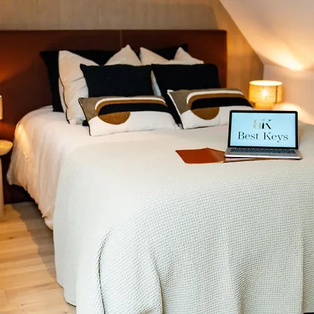 Velvet - Best Keys - Maison Duplex Elegante - Plein Centre Ville - Deco Minimaliste & Cosy - Literie Haut De Gamme - 2 Chambres Separees - Lit Queen Size & 1 Canape Convertible - Smart Tv - Wifi Fibre - Check-In Autonome Sens Extérieur photo